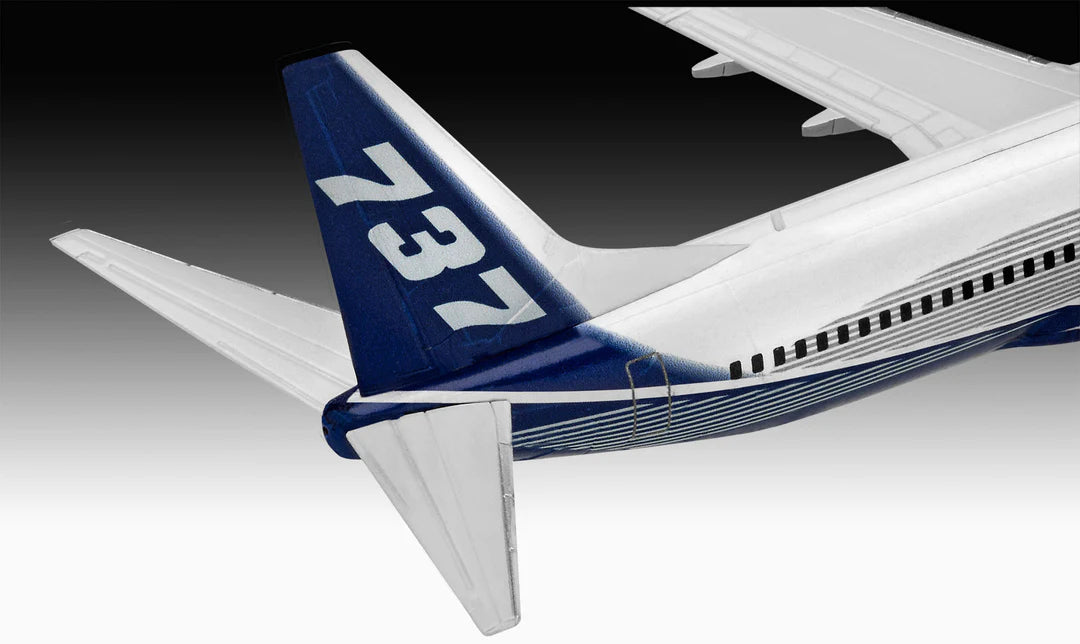Revell 1/288 Boeing 737-800 kit 03809