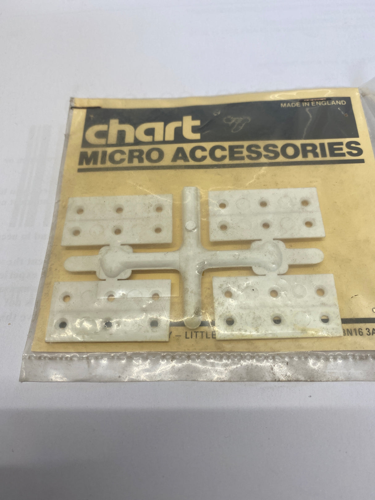 Micro Mold Polyproplene Hinges (Pack of 4) DN61