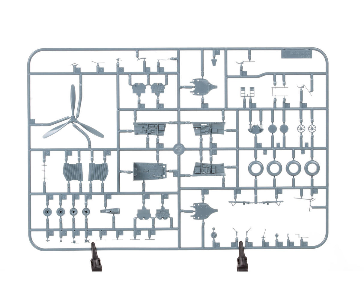 Eduard 1/48 P-40E Warhawk Kit 82241
