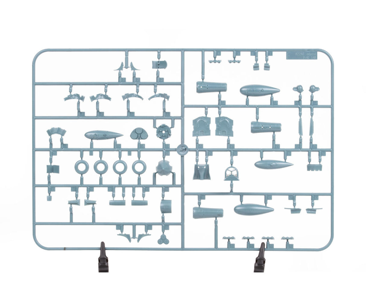 Eduard 1/48 P-40E Warhawk Kit 82241