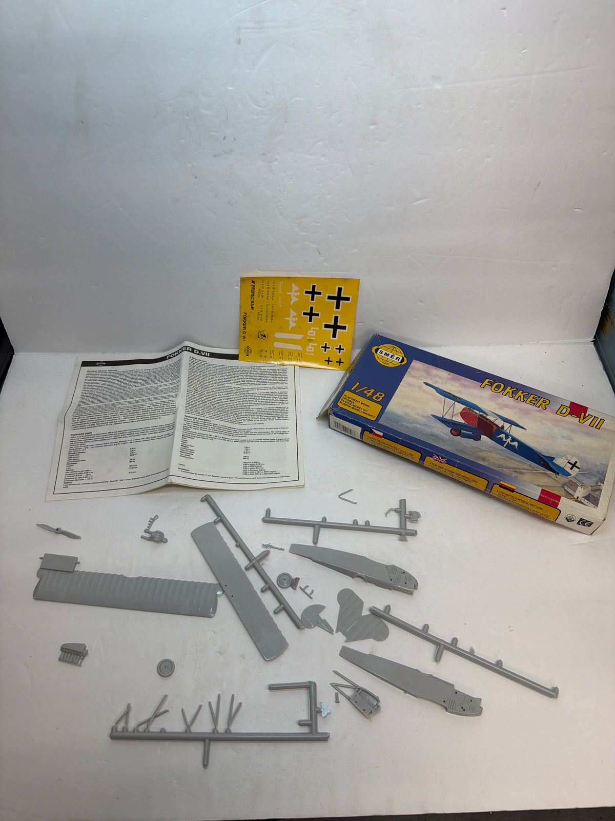 Smer Plastic Model Kit Směr Fokker D.VII — 1:48