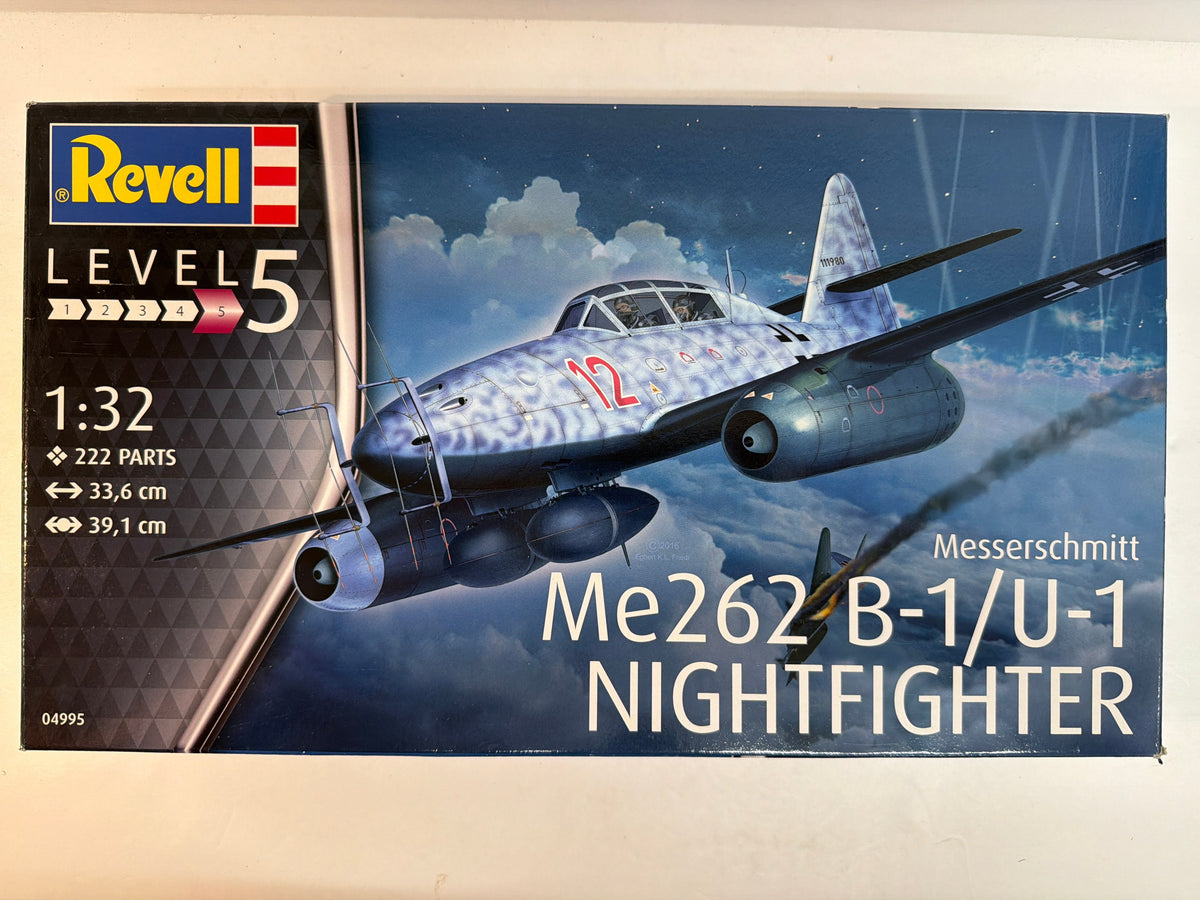 Revell Plastic aircraft kit Messerschmitt ME262 B-1/U-1 Nightfighter 1:32 04995 Opened but complete