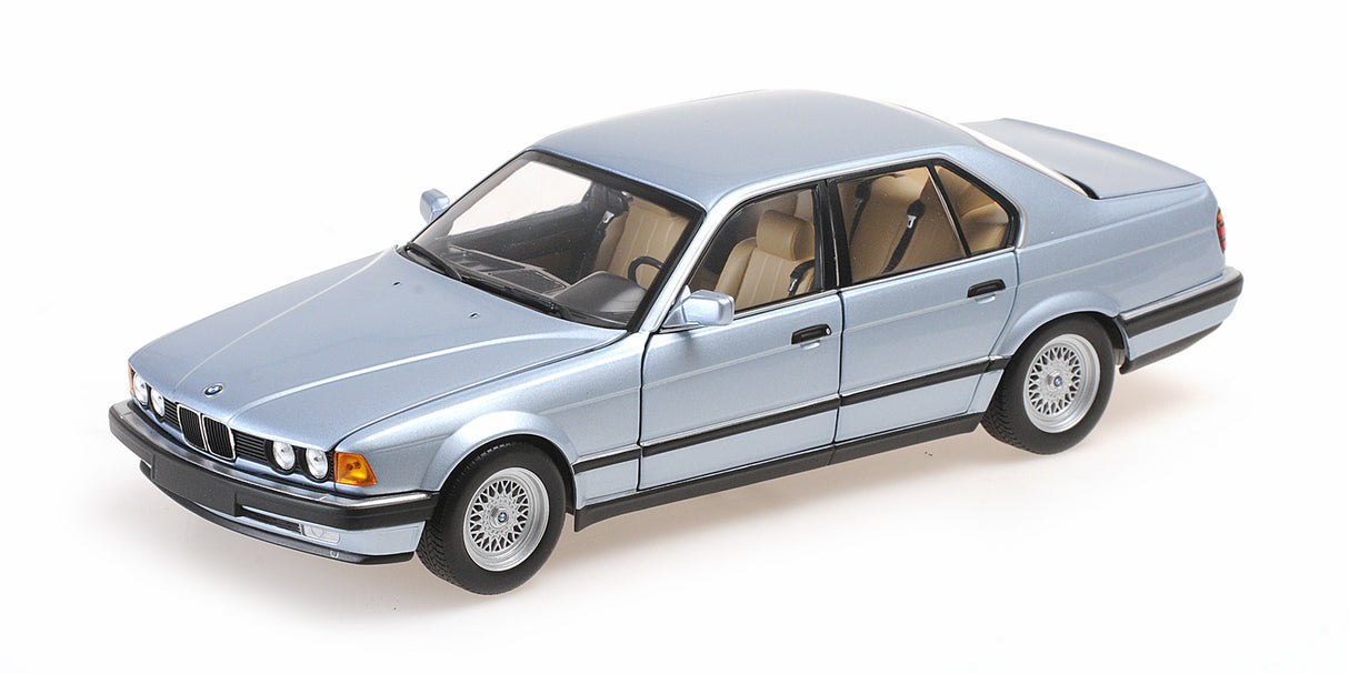 Minichamps Die Cast Collectables - 1:18 1986 BMW 730I (E32) - Light Blue Metallic