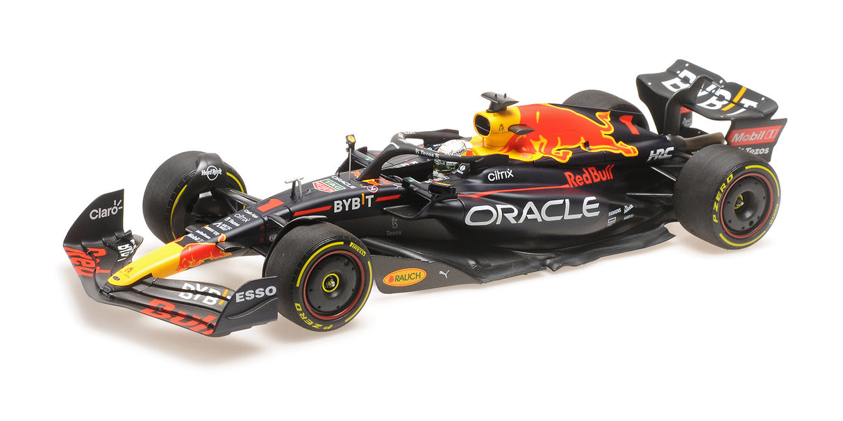 Minichamps Die Cast Collectables - 1:18 Oracle Red Bull Racing RB18 - Max Verstappen - 1st Italian GP 2022
