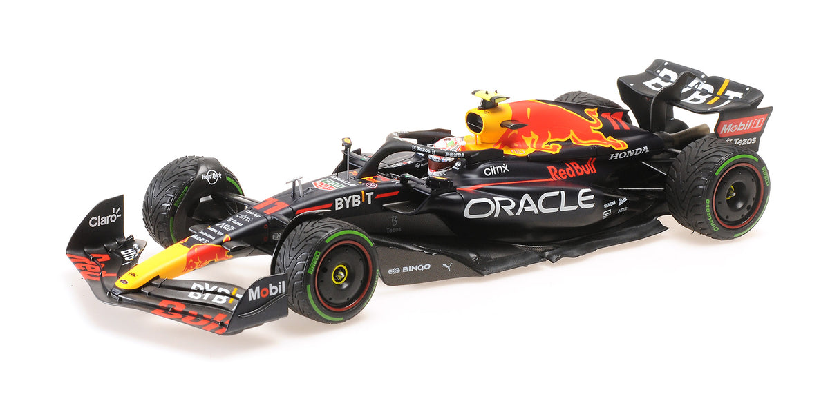 Minichamps Die Cast Collectables - 1:18 RBR RB18 - Sergio Perez - 2nd JAP GP 2022