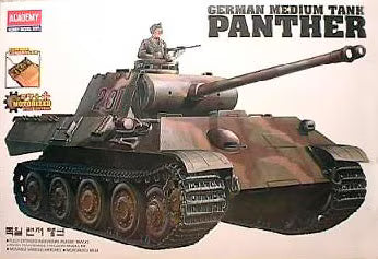 Academy 1/25 German Medium Tank Panther (Motorized) 1338