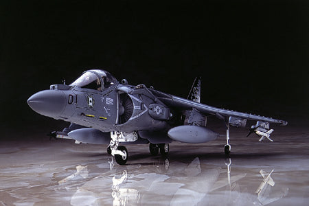 Hasegawa 1/48 AV-8B Harrier II Plus (USMC Attacker) Kit HAPT28