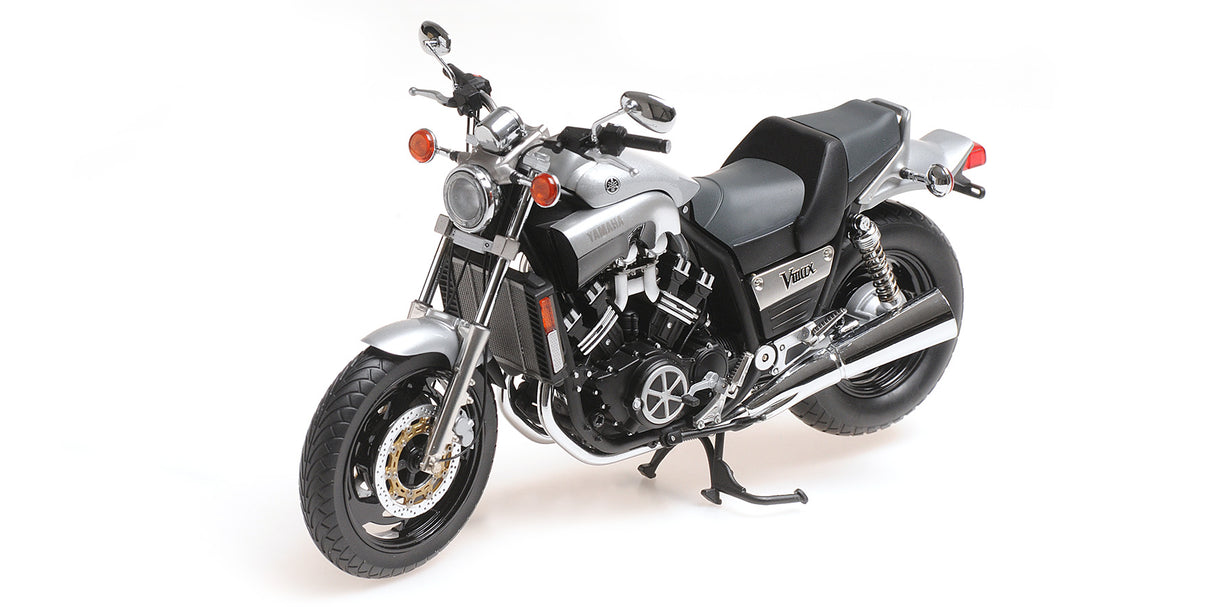 Minichamps Die Cast Collectables - 1:12 1993 Yamaha VMAX - Silver Metallic