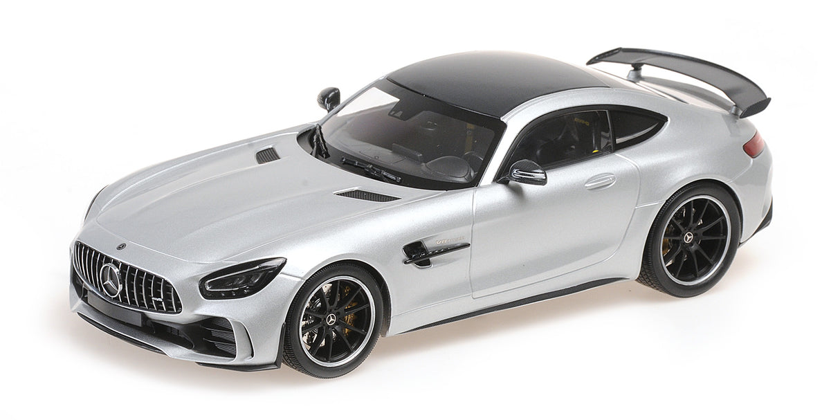 Minichamps Die Cast Collectables - 1:18 2021 Mercedes-AMG GT-R - Silver