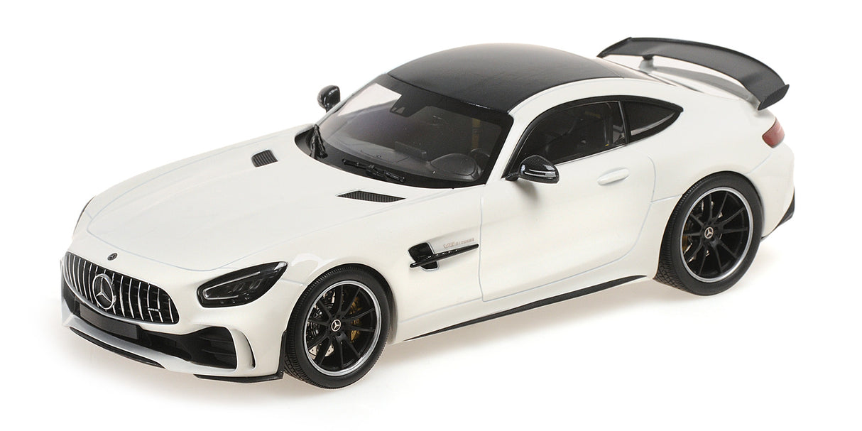 Minichamps Die Cast Collectables - 1:18 2021 Mercedes-AMG GT-R - White Metallic