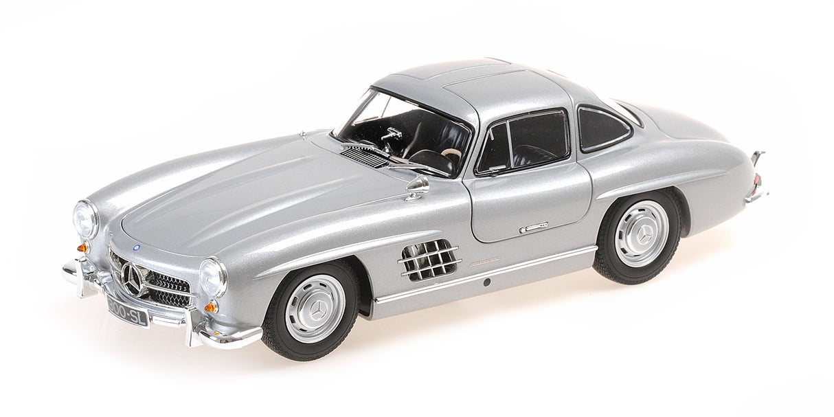Minichamps Die Cast Collectables - 1:18 1954 Mercedes-Benz 300 Sl (W198 I) - Silver