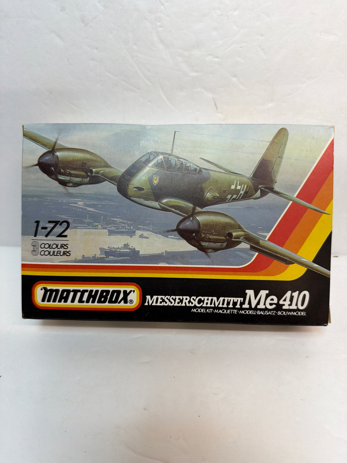 Matchbox PK-113 / 40113 Messerschmitt Me 410 A-2/U4 & B-1 Hornisse — 1/72 Scale Plastic model kit