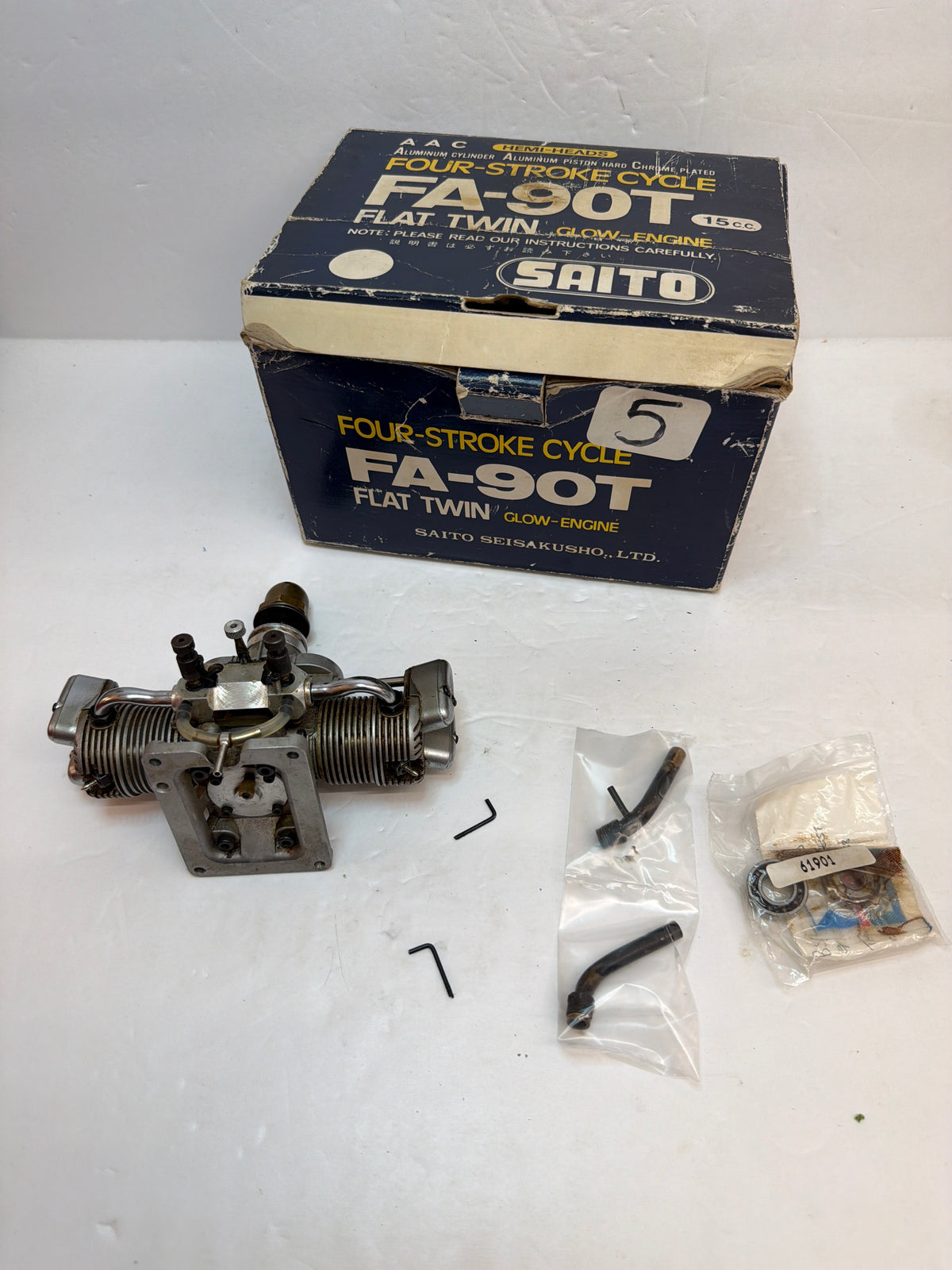 Saito Four Stroke twin FA-90T Second Hand 15cc