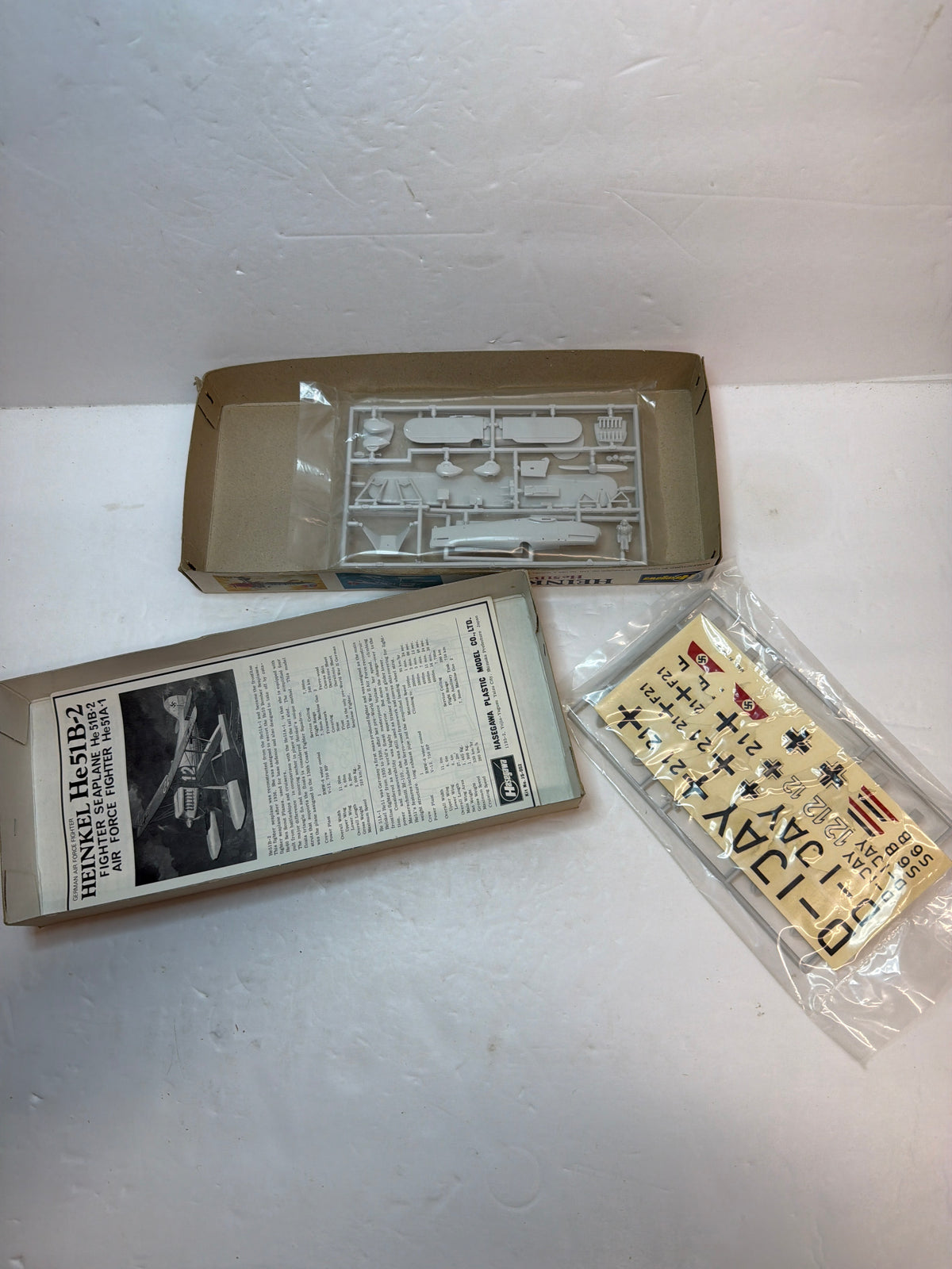 Hasegawa Heinkel He 51B-2/A-1 Floatplane 1/72 JS-052 Plastic Model Kit Vintage