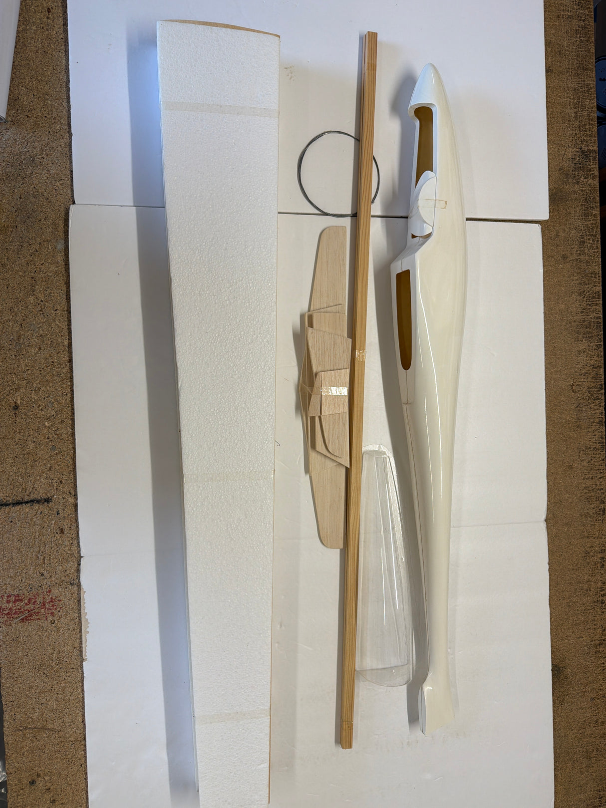 Domine Glider kit glass fuss Foam wings