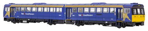 2D-142-009 Class 142 First Great Western Blue/Gold 142070