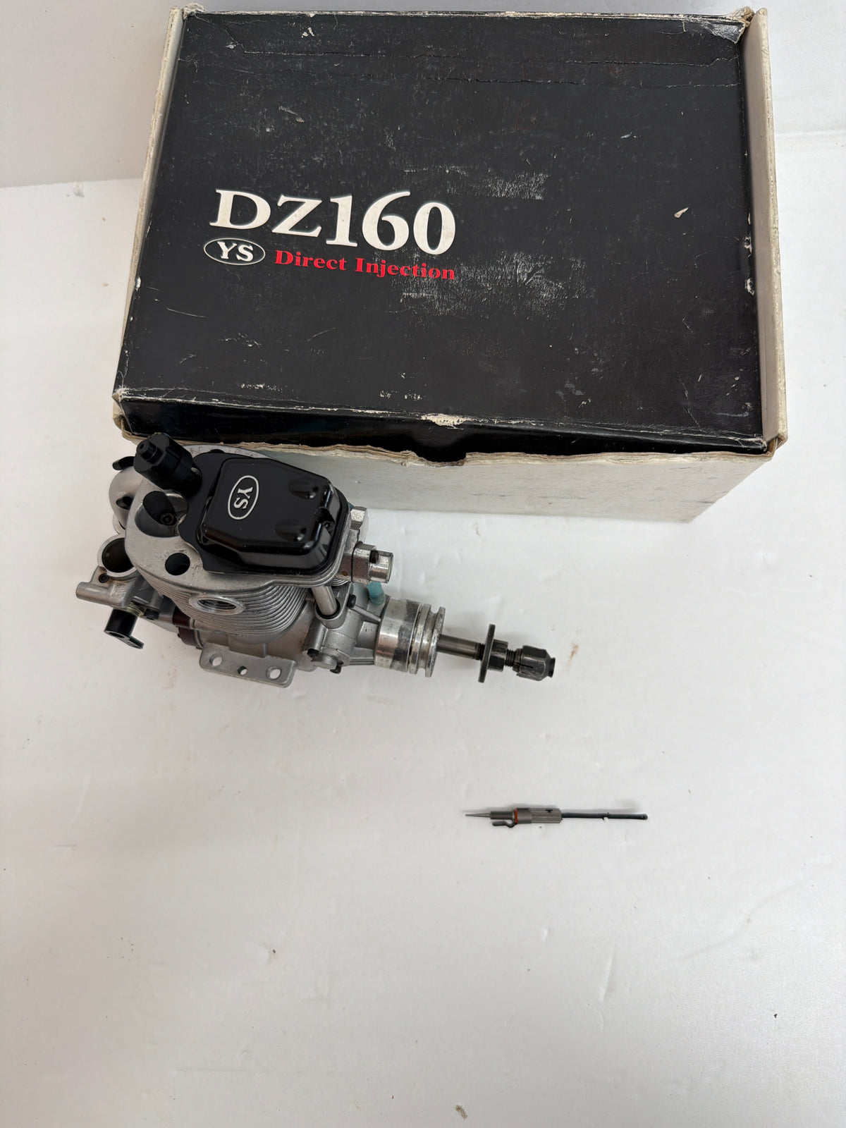 YS DZ160 Four Stroke Engine No Silencer - Second Hand in box YS0088/A0270