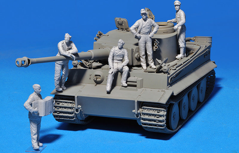 MiniArt GERMAN TANK CREW (Normandy 1944) SPECIAL EDITION 35275 1:35