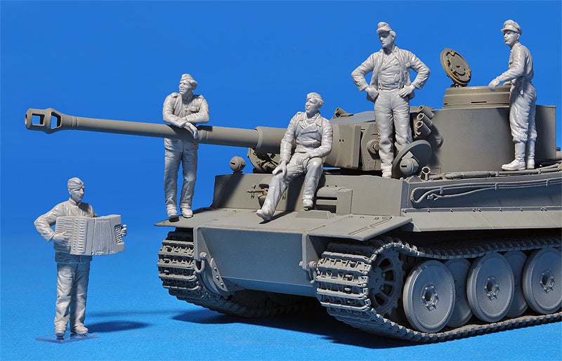 MiniArt GERMAN TANK CREW (Normandy 1944) SPECIAL EDITION 35275 1:35