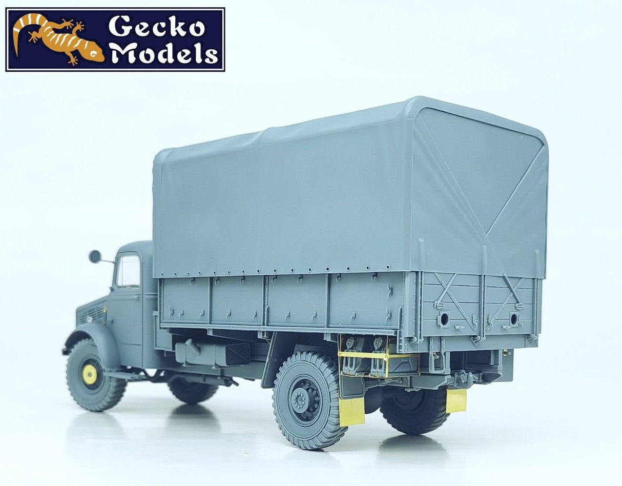 GECKO MODELS 1/35 Bedford OYD Truck 3t 4x2 GS (Metal Cargo Body) kit 35GM0155