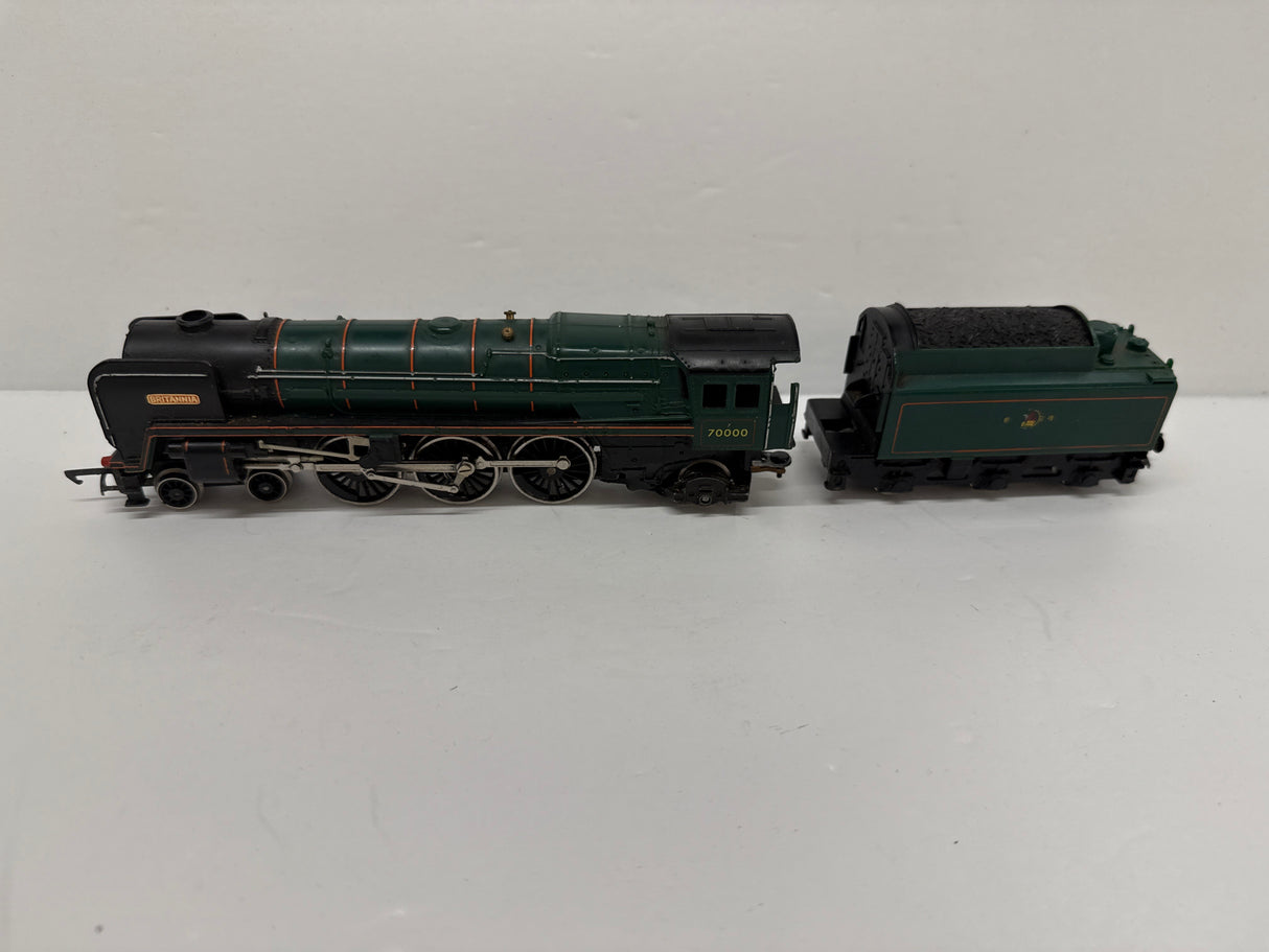 Hornby OO Gauge Rail Road Britannia 70000 Loco & Tender - SECOND HAND