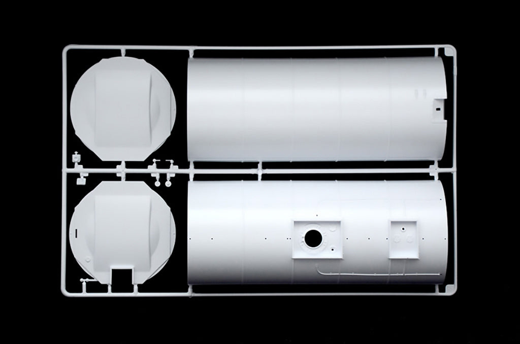 Italeri 1/24 TECNOKAR 20 TANK TRAILER Kit 3929