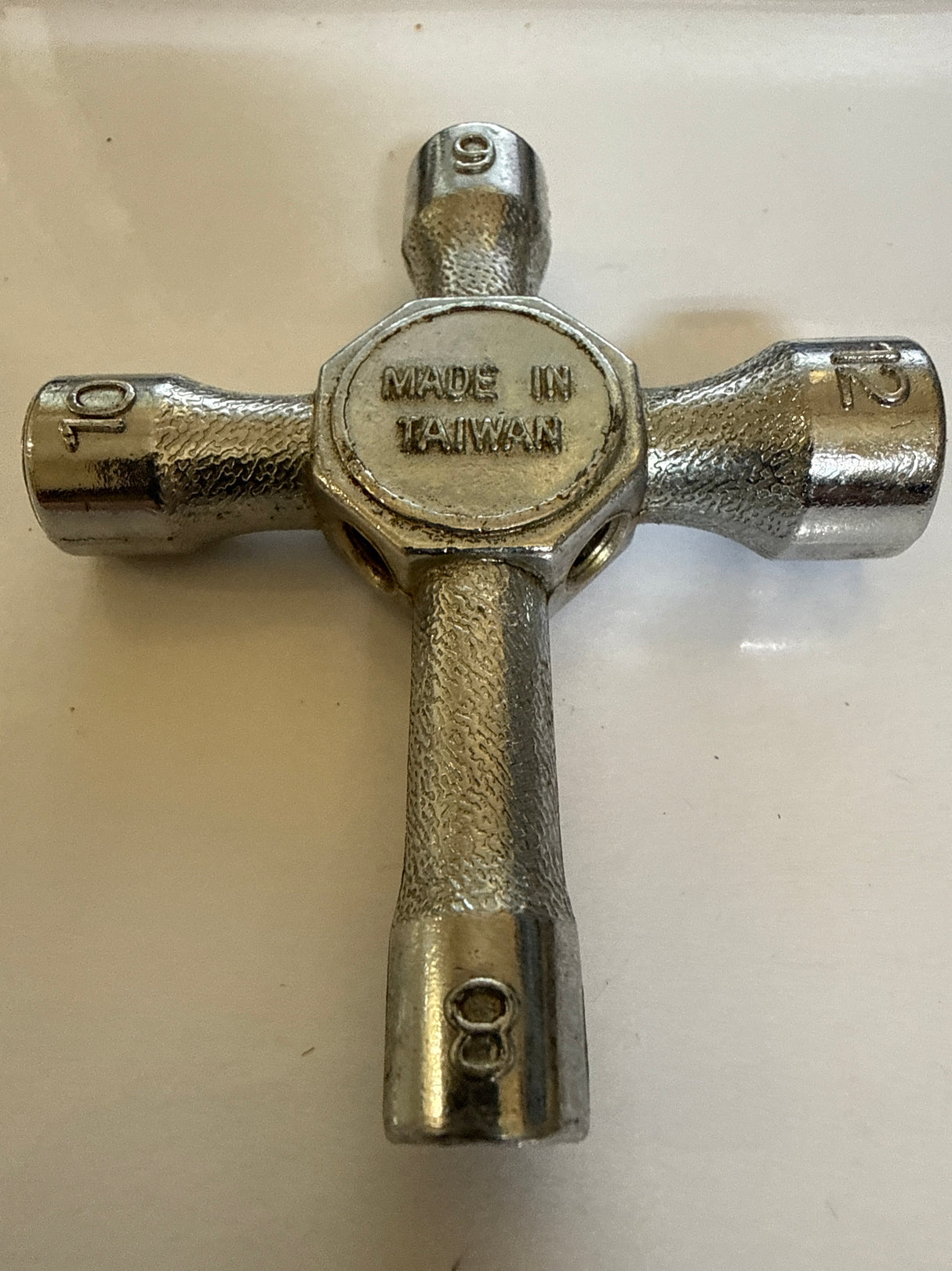 Thunder Tiger 4-WAY CROSS WRENCH (6, 8, 10 & 12mm HEX SIZES) SECOND HAND