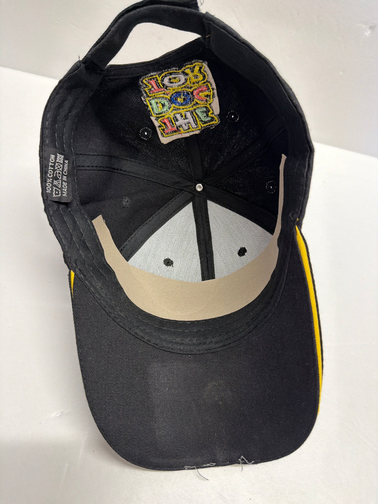 VALENTINO ROSSI VR 46 (in Yellow & orange) Baseball Cap Black Team Logo (second hand)