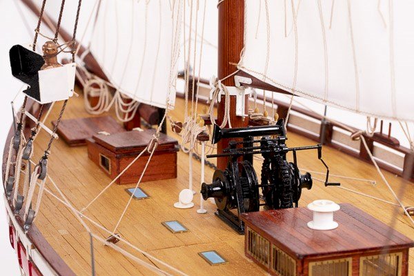 Billing Boats BB728 1:15 Colin Archer RC - Wooden hull Kit 428367