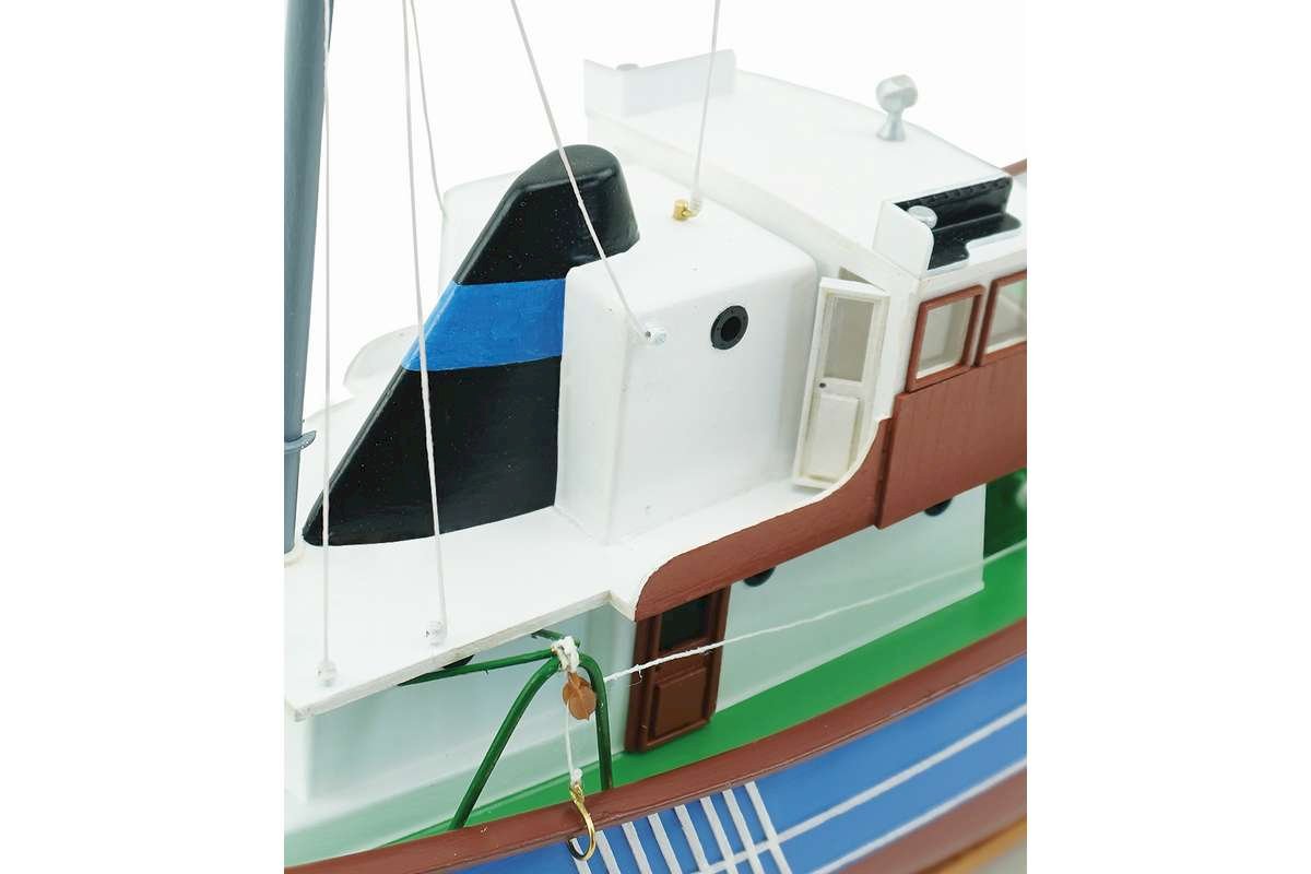 Billing Boats 1:60 Progress Kit - plastic hull 461035 (B240)