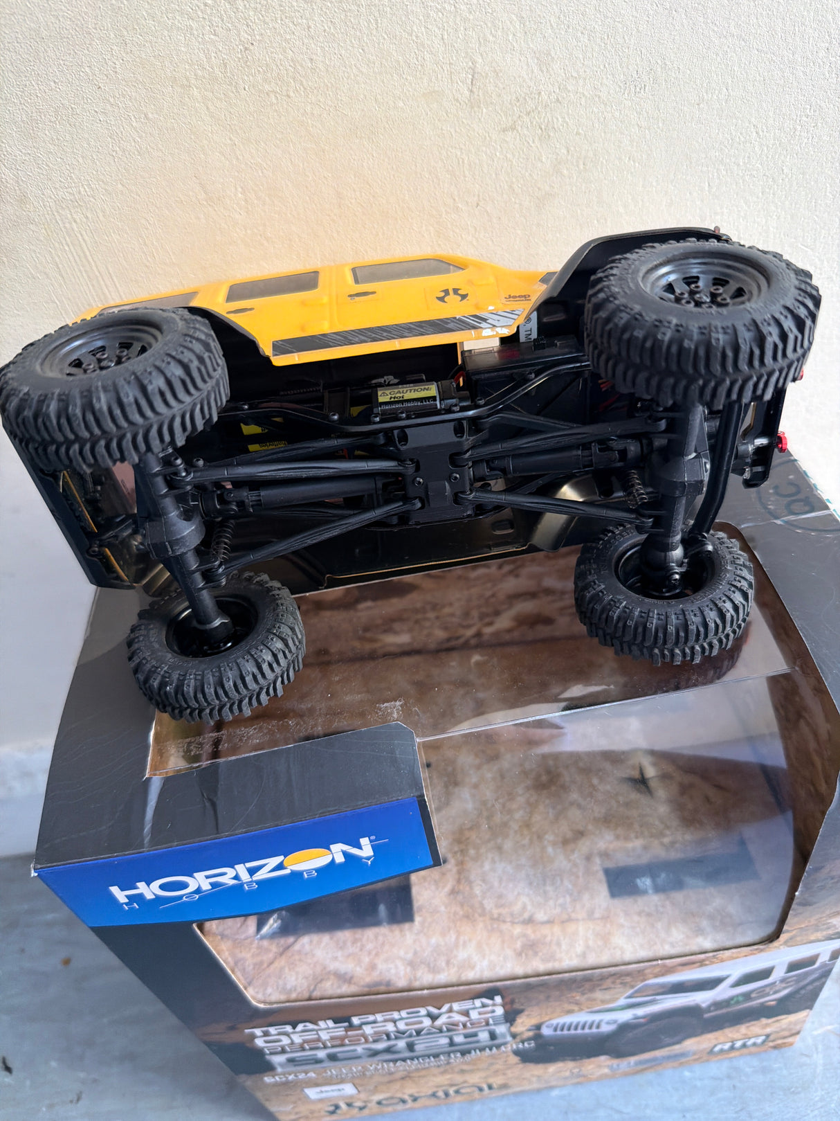 SCX24 Second Hand Jeep Wrangler JLU CRC 1/24 4WD-RTR Yellow