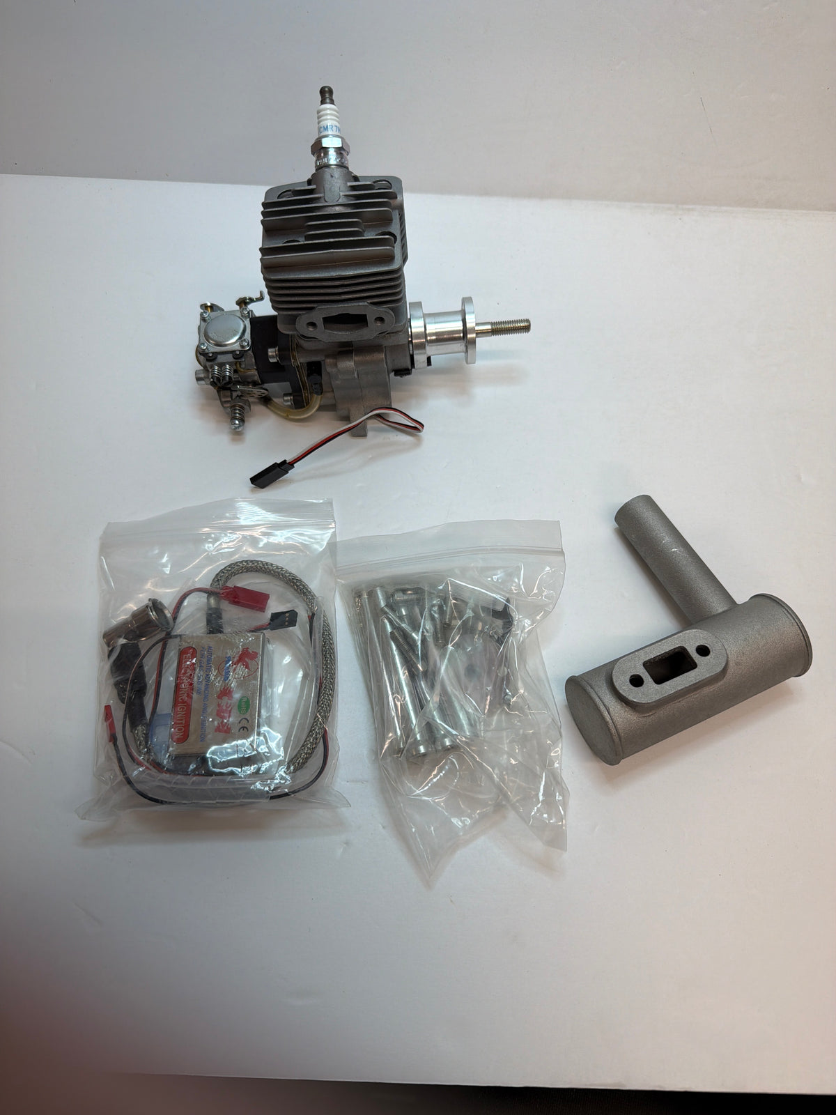 26cc Single Cylinder Side Exhaust 2-Stroke Petrol Engine new in box