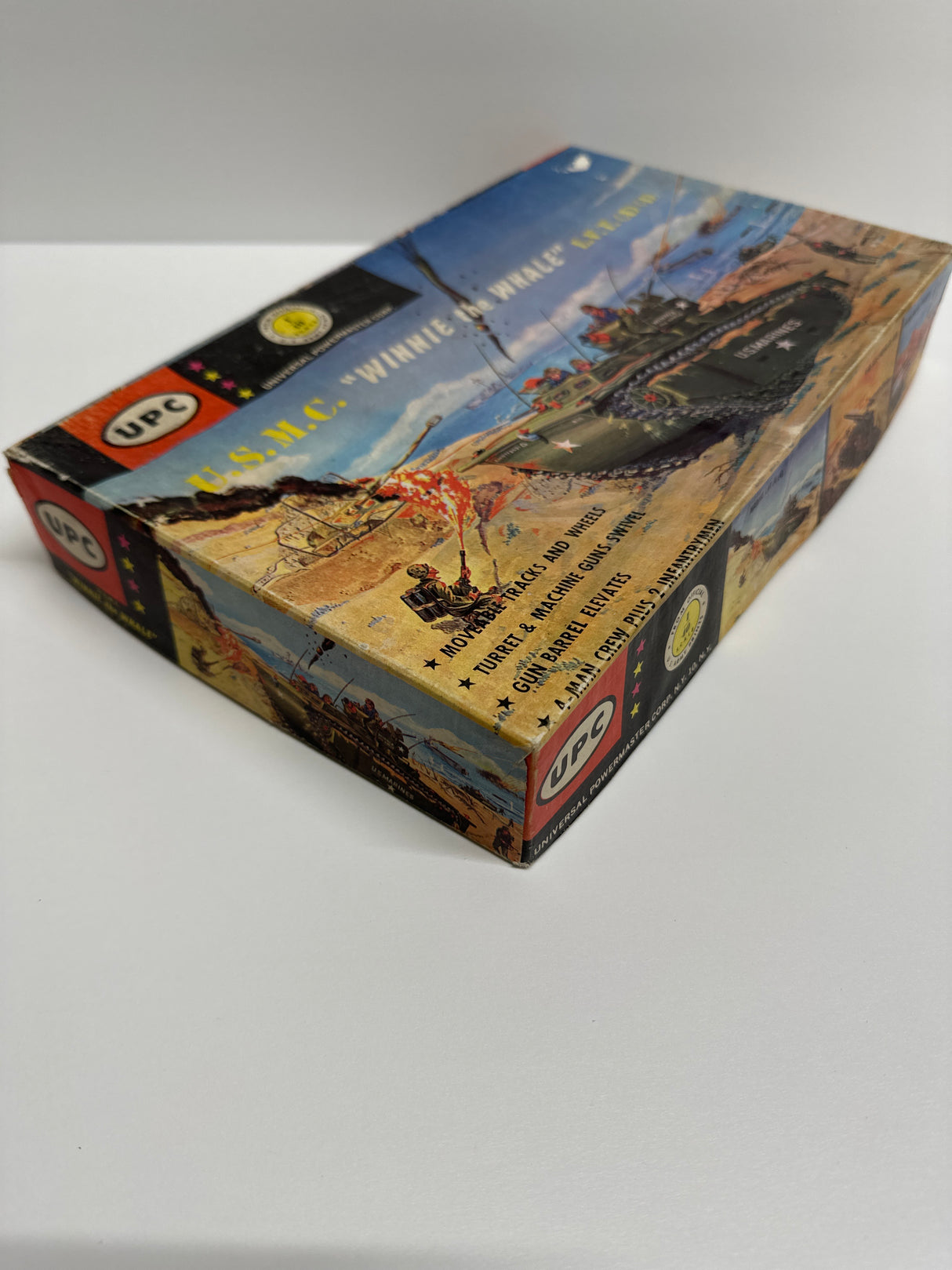 UPC Tank Model of U.S.M.C Winnie the Whale L.v.T (A) (4) 1:40 57-200 Original model Kit