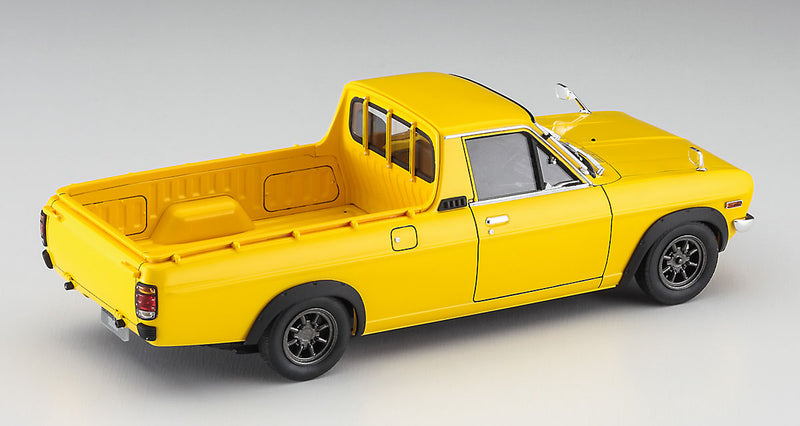 Hasegawa 1:24 Datsun Sunny Truck Gb120 Early Version With Over Fender Kit HA20641