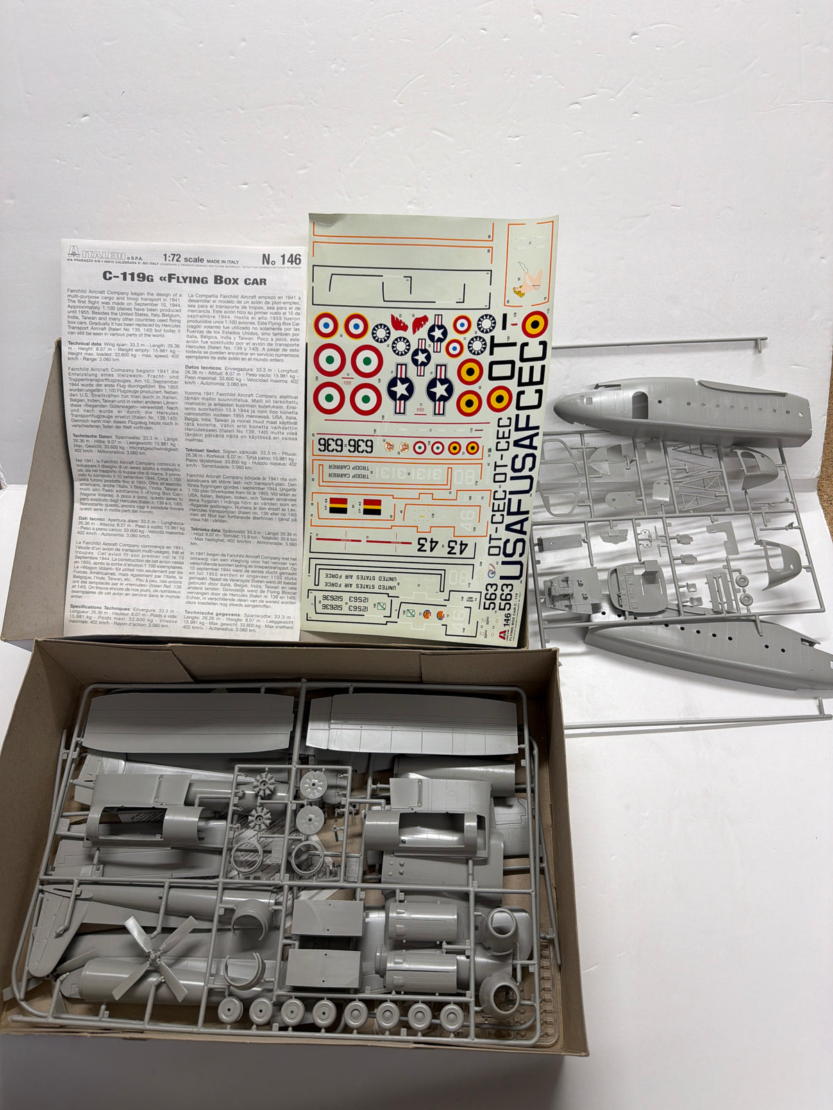 Italeri Flying Box Car C-119 G 1:72 Plastic Model Kit