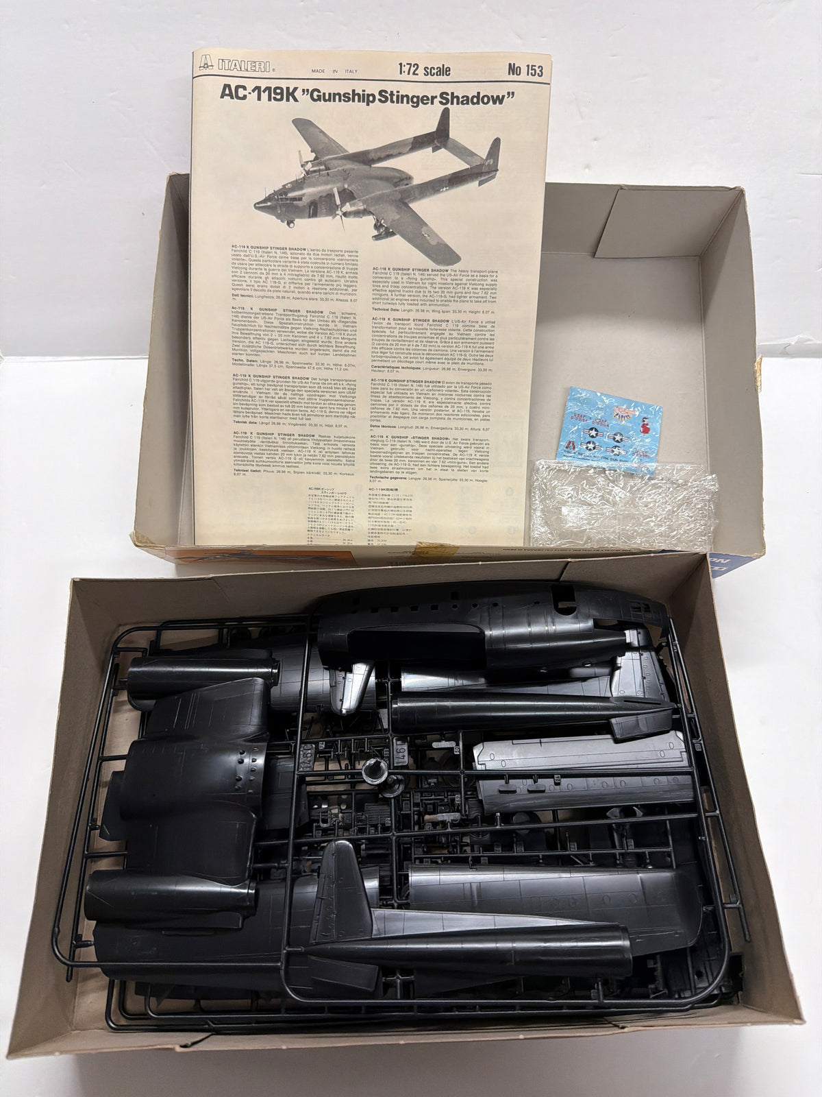 Italeri AC-119K Gun ship Stinger Shadow 1/72 Plastic Model Kit
