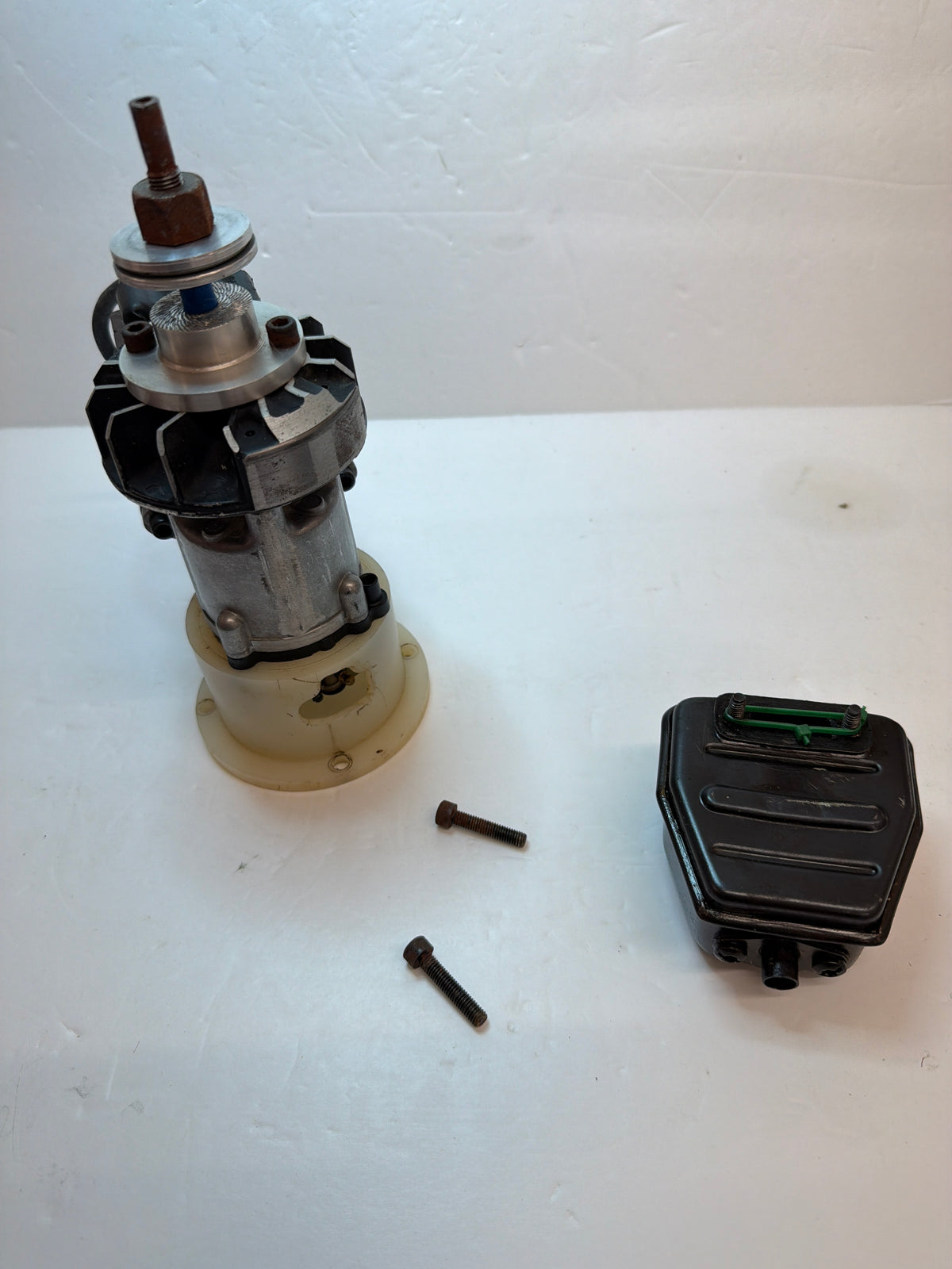 40cc approx unbranded Petrol Petrol Engine Gagsoline Slingle Cylinder rear Exhaust 2-Stroke Petrol Engine Second Hand (Box 155)