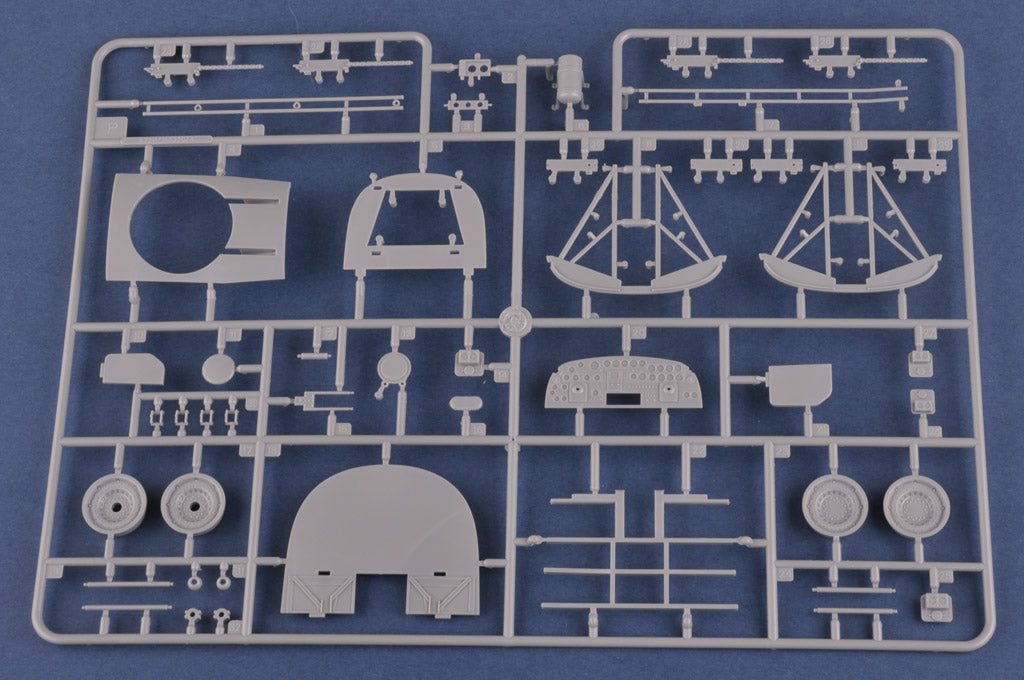 Hobby Boss 1/32 Hobby Boss 1/32 B24J Liberator kit 83211