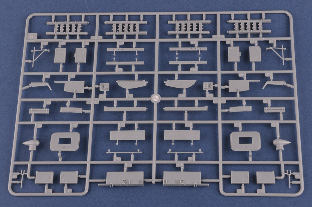 Hobby Boss 1/32 Hobby Boss 1/32 B24J Liberator kit 83211