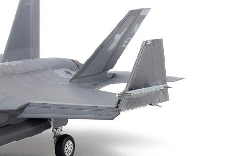Tamiya 1/48 F-35C Lightning II Kit 61127