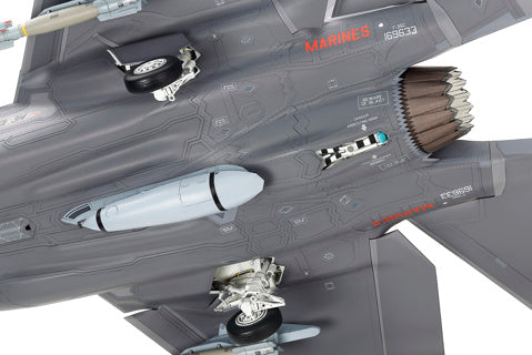 Tamiya 1/48 F-35C Lightning II Kit 61127