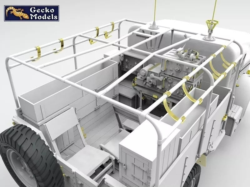 GECKO MODELS 1/35 Bedford MWR FFW Radio Command Truck Plastic Model Kit  35GM0061