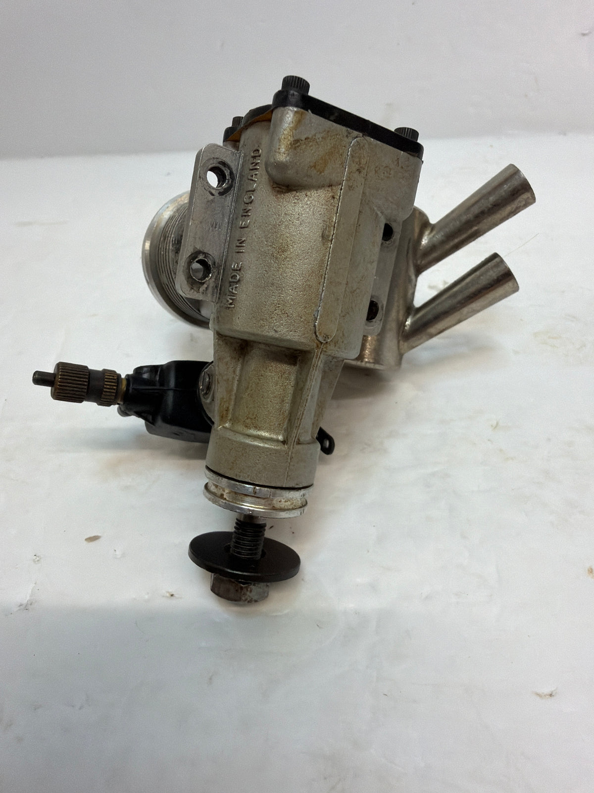 Irvine 20 ? 2-Stroke Glow Engine R/C Aircraft Engine – Second hand (Box 162)