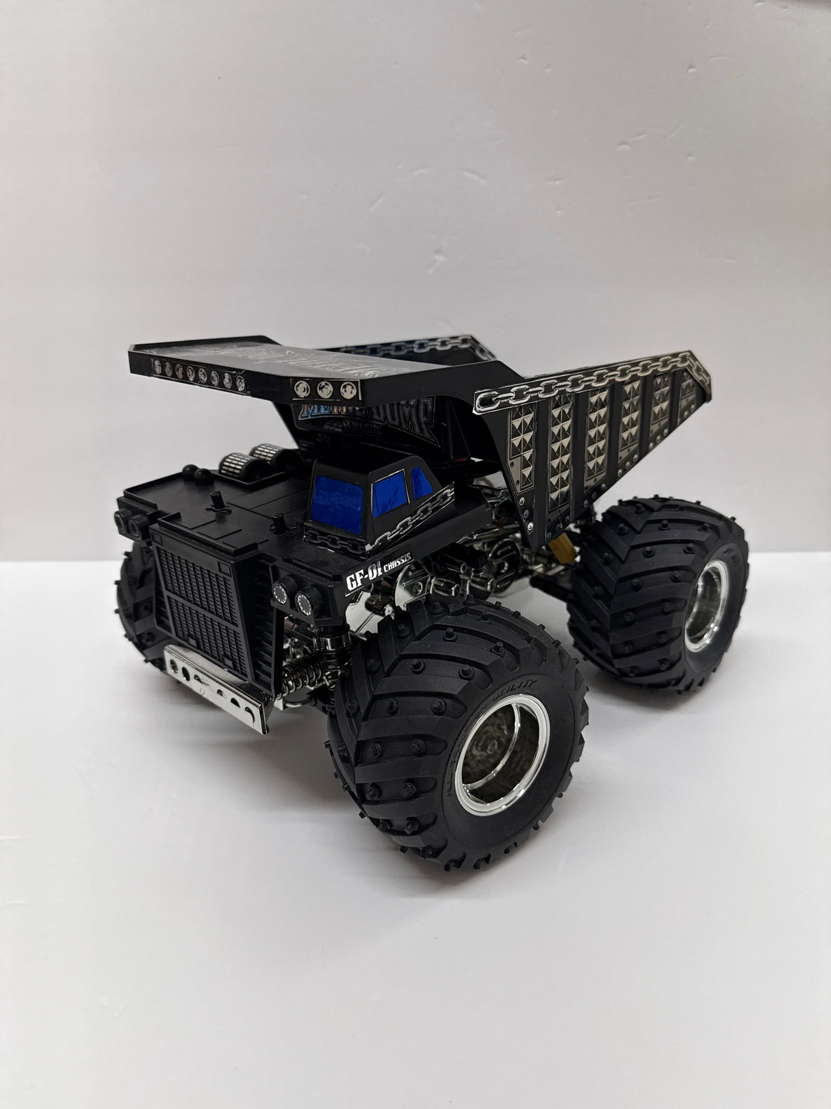 Tamiya Metal Dump Truck 47329 - PRE-BUILT