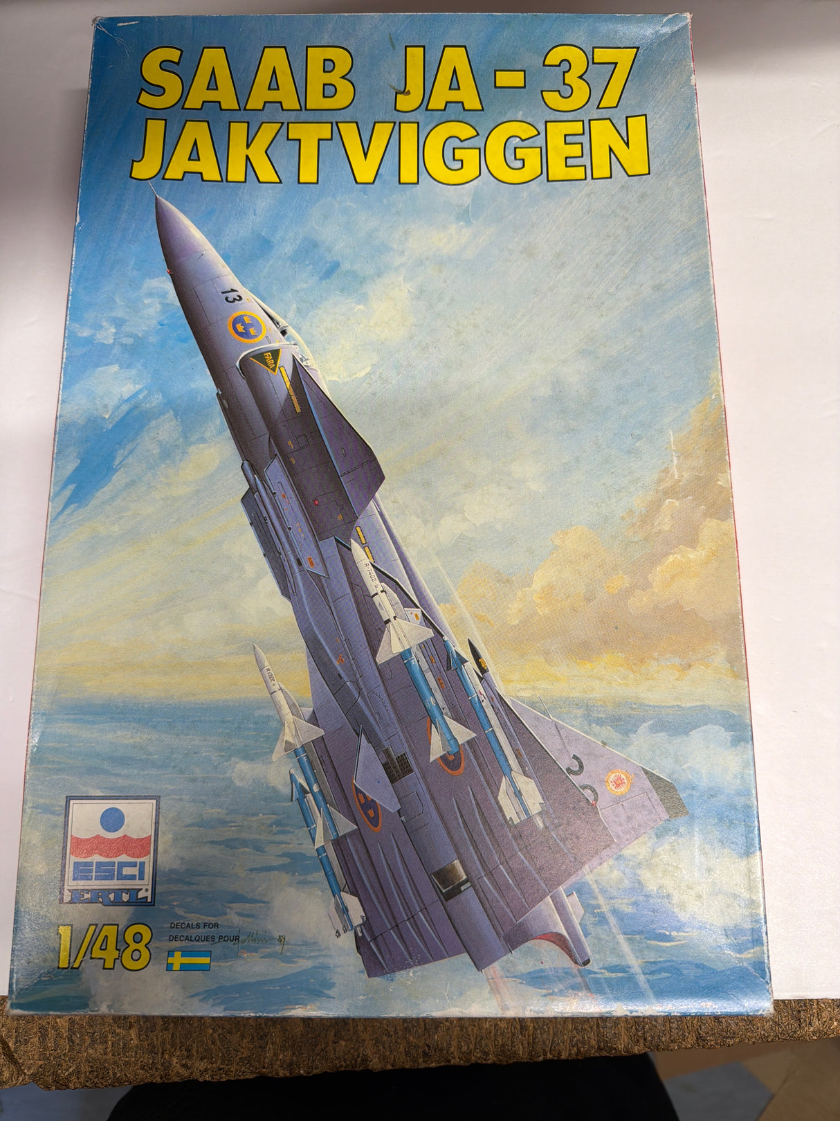 Vintage Esci Ertl SAAB JA-37 Jaktviggen 1/48 4089