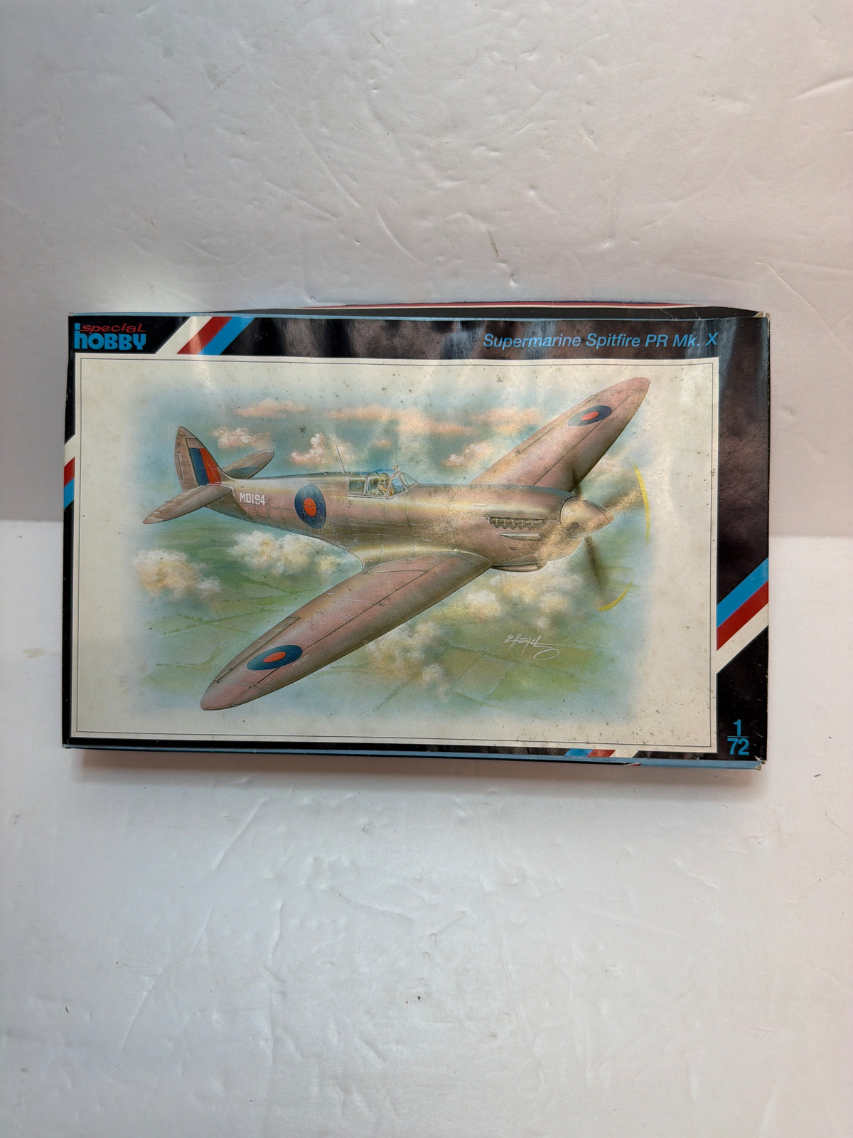 Special Hobby Plastic Model Kit Supermarine Spitfire PR Mk.X — 1:72 damaged box