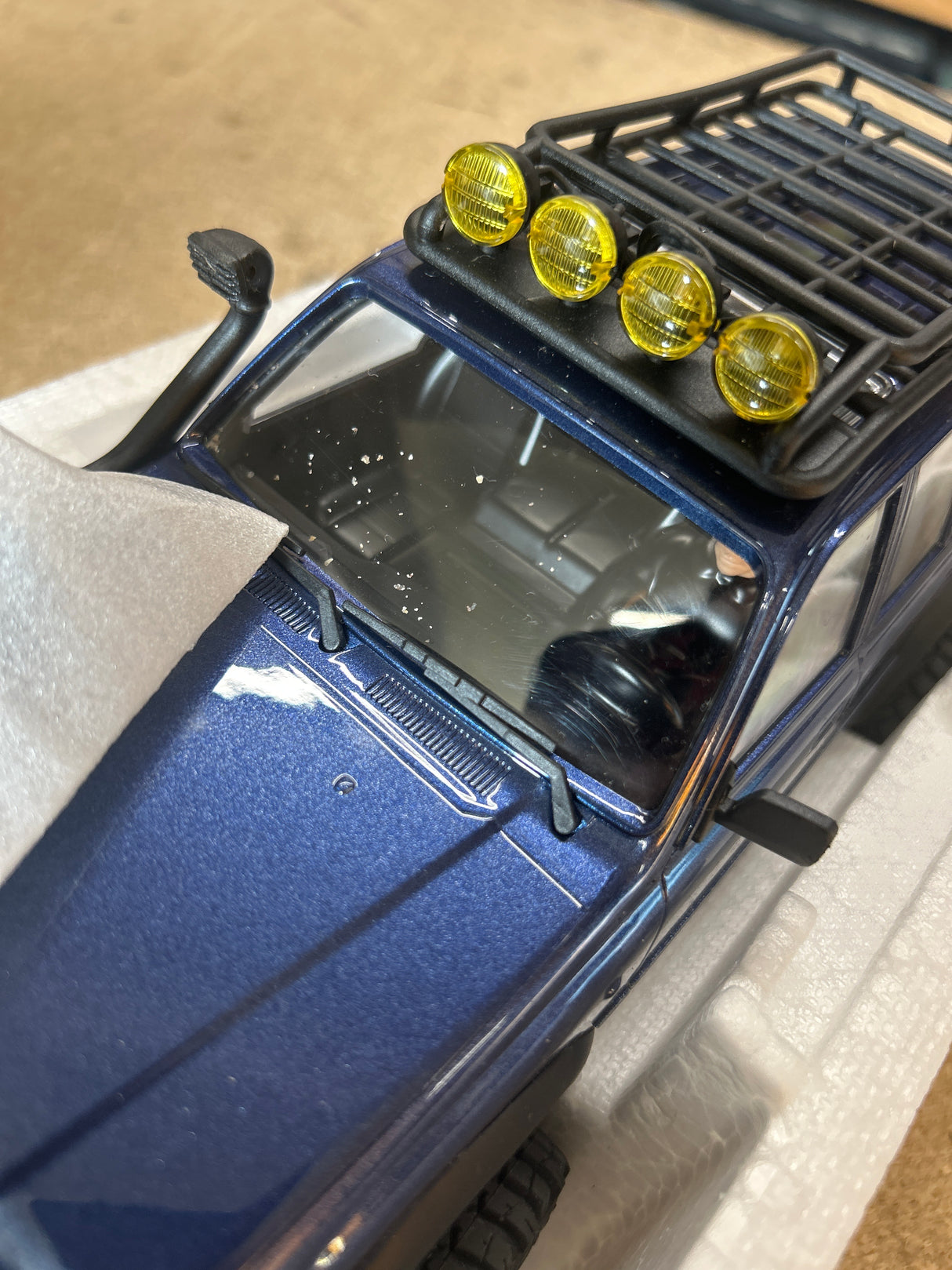 FMS FCX 1/18 TOYOTA LC80 RTR SCALER - BLUE - EX DEMONSTRATOR MODEL