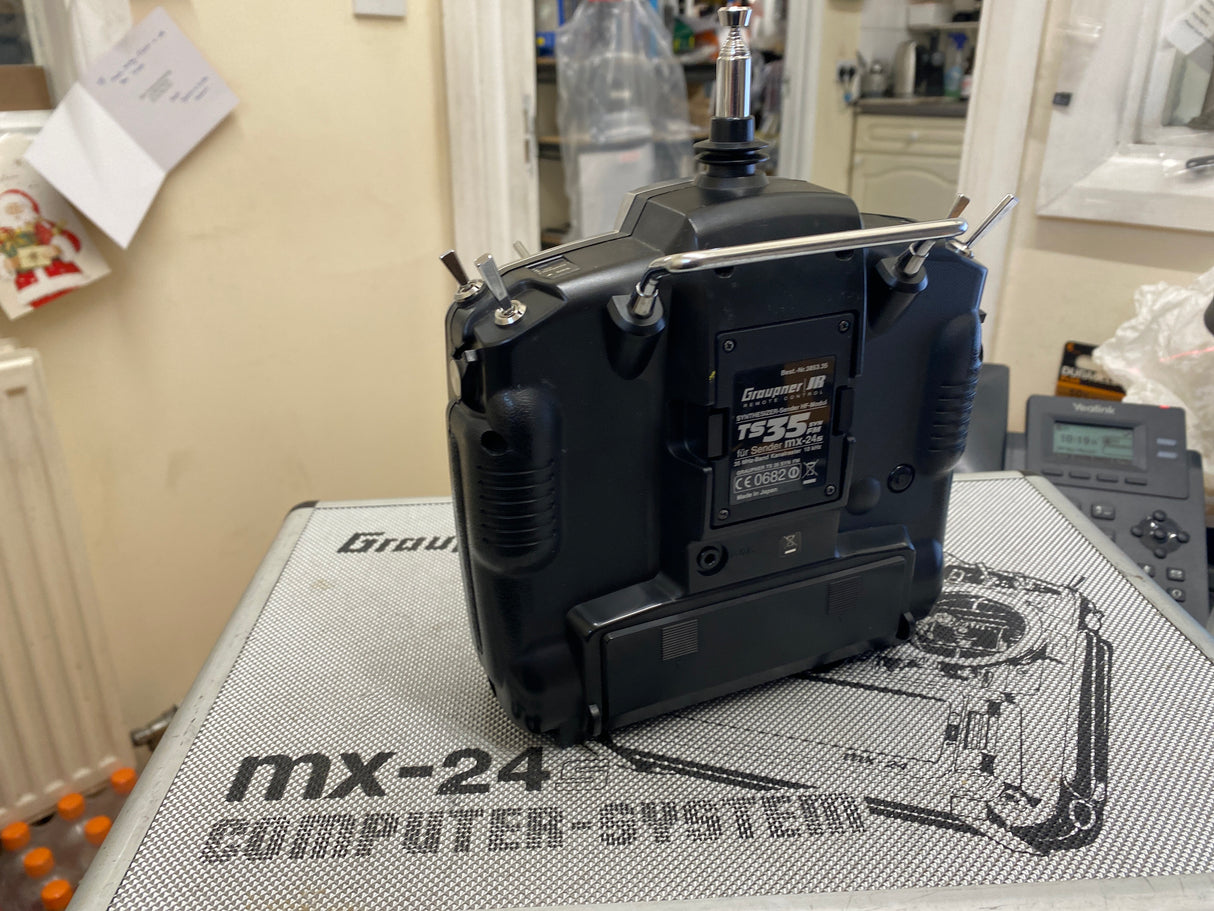 GRAUPNER/JR MX-24s 35mhz Synthesized TRANSMITTER with Case - SECOND HAND