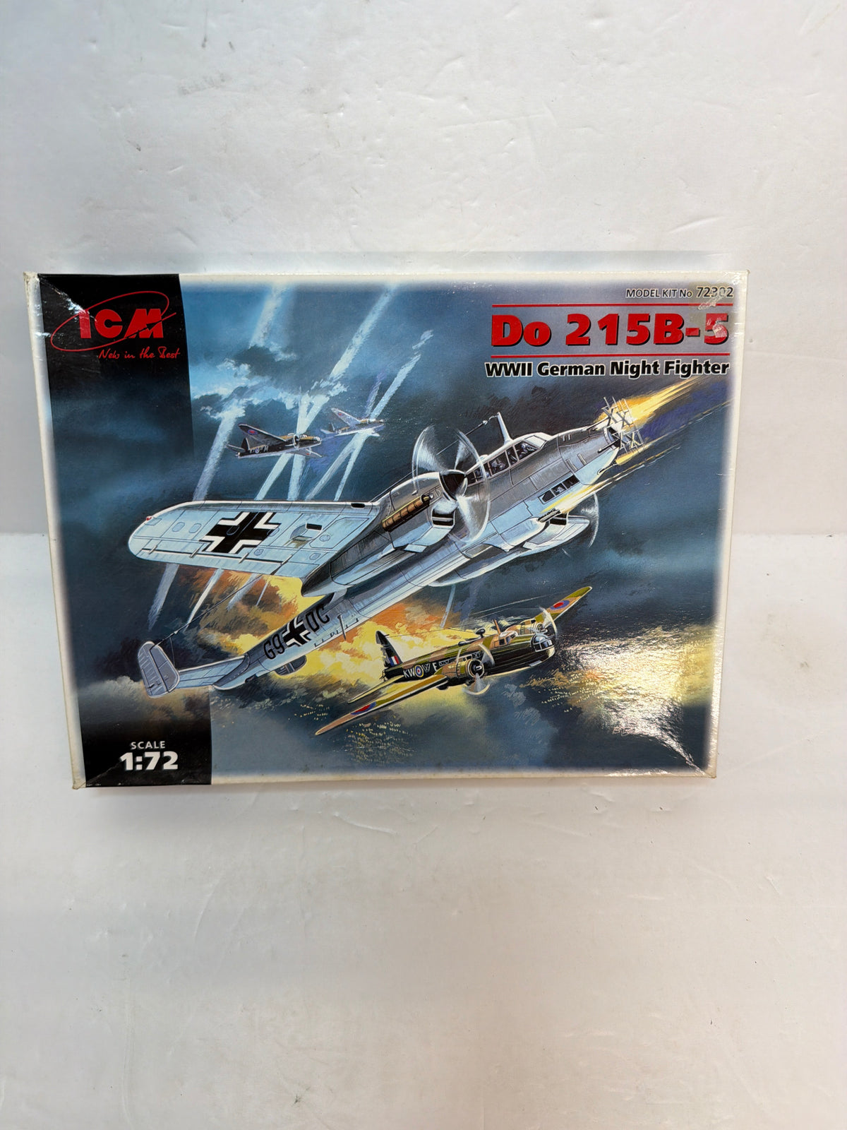 ICM 72302 Dornier Do 215 B-5 Kauz III Night Fighter — 1:72 Plastic model aircraft kit