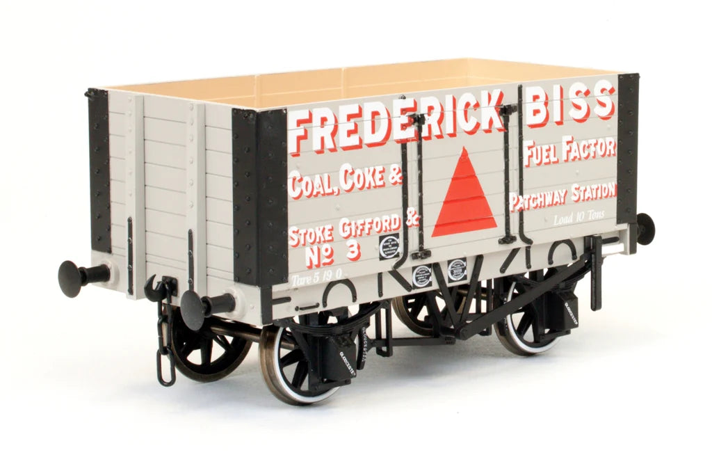 7 Plank 9 W/B Two Door Frederick Biss 3